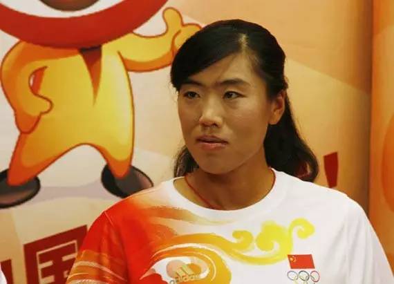 女子举重冠军唐国红_举重运动员唐国红_举重女子冠军唐国红是哪里人