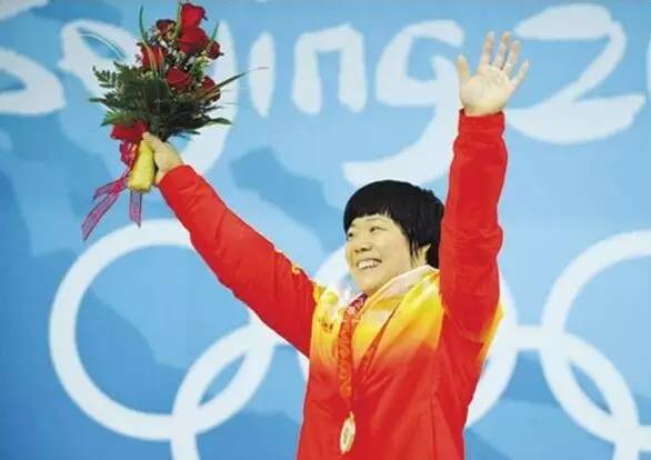 举重女子冠军唐国红是哪里人_举重运动员唐国红_女子举重冠军唐国红