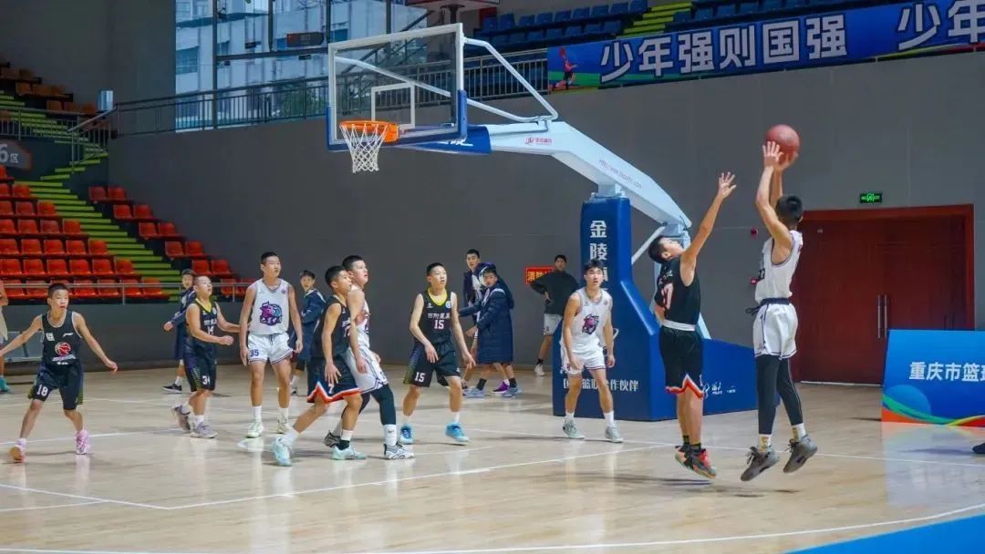 大渡口66号篮球俱乐部_大渡口篮球冠军是谁呀_篮球冠军大渡口是谁